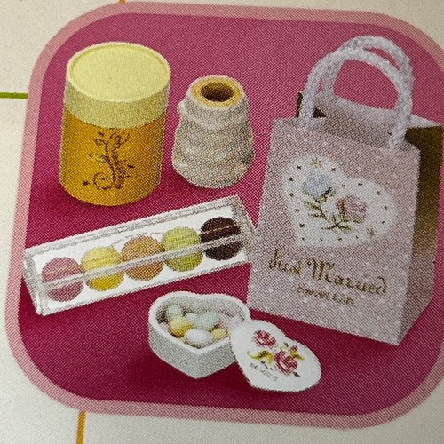 Re-ment Miniature Elegant Sweets Luxurious Cakes Dollhouse Desserts Mini Food - Picture 57 of 73