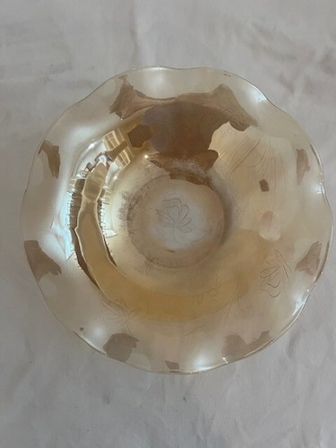 Lot of 4 Vintage Marigold Iridescent Carnival Glass Bowls Mixed Lot - Picture 8 of 8