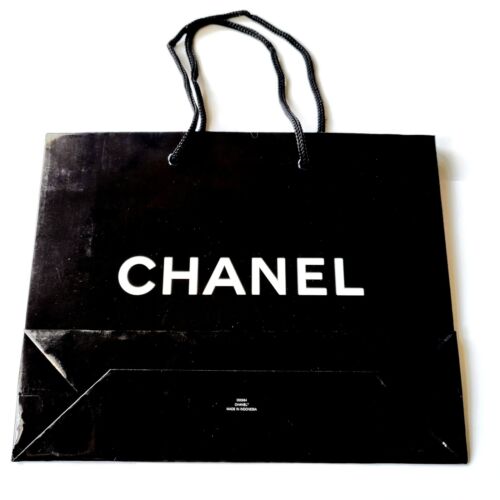 NEW Chanel Gift Bag Classic Black Empty Paper Bag Shopping - Picture 2 of 7