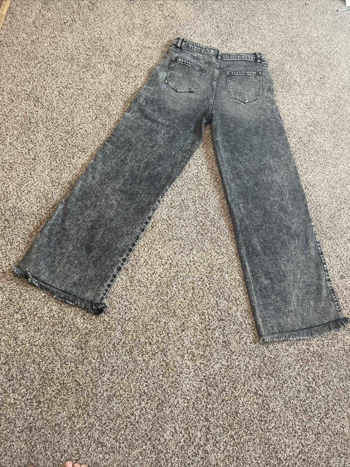 KanCan Jeans Women’s Size 28 High Waisted Wide Leg Raw Hem Denim - View 11
