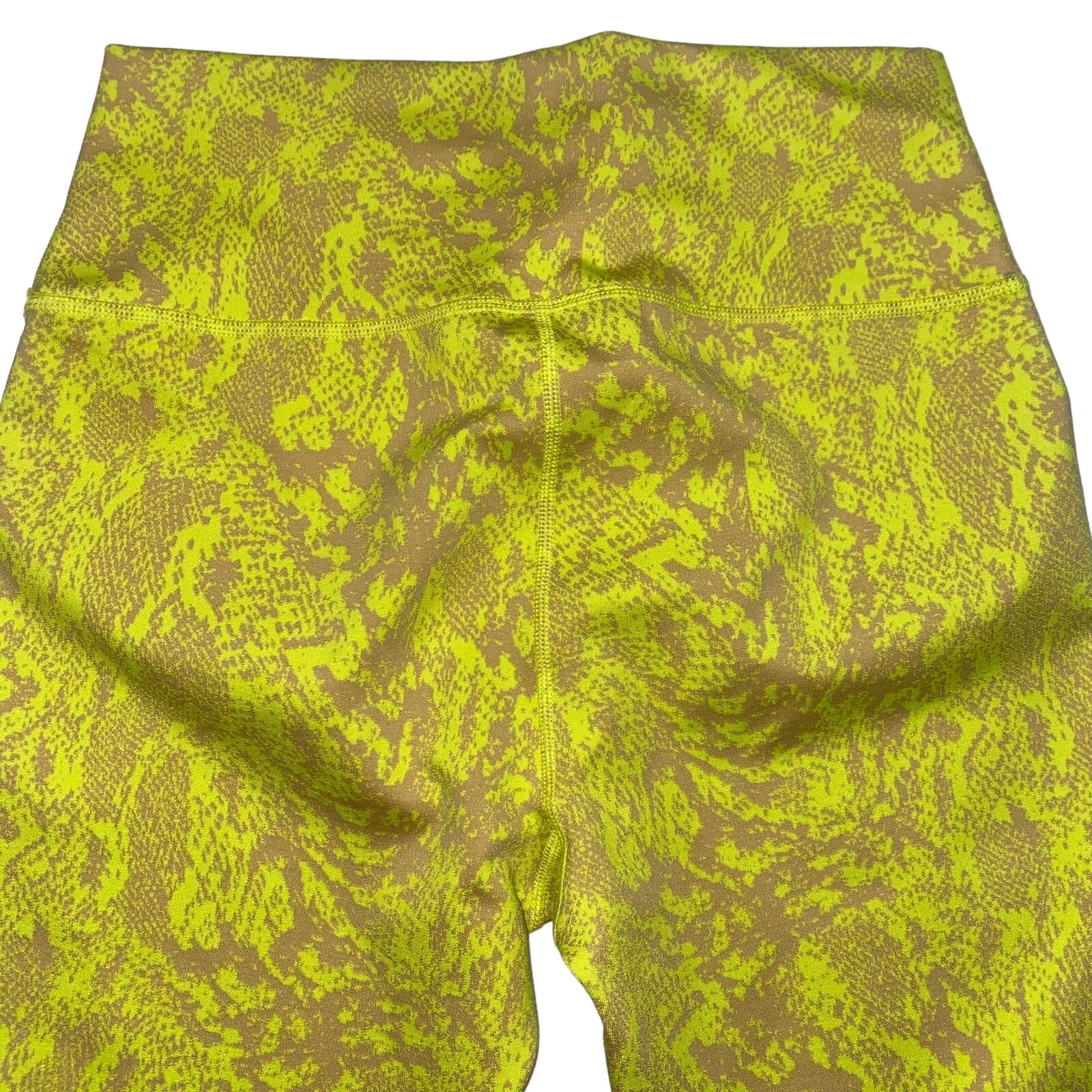 sweaty-betty flatter me neon camel snake jacquard 7/8 leggings