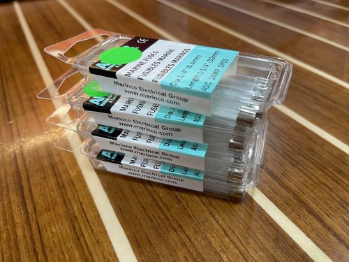 Marine Fuses - Picture 2 of 6