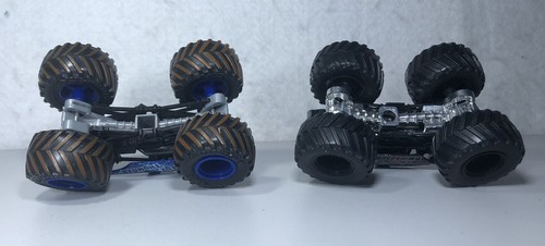 METAL MILITIA & BLUE THUNDER HOT WHEELS MONSTER TRUCK DIECAST TOY COLLECTIBLES - Picture 4 of 4