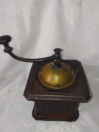 Antique French Coffee Grinder Peugeot Frères Hand Mill: S.G.D.G. Brevete . RARE. - Picture 8 of 21