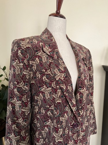 Talbots Petites Vintage 100% Silk Paisley Suit Set sz 10 Blazer Shorts - Picture 2 of 21