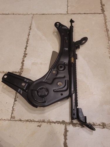1992-1995 Civic EG Complete Driver seat rails. Brown Tan W/ Plastic trim 1994 - Picture 9 of 19