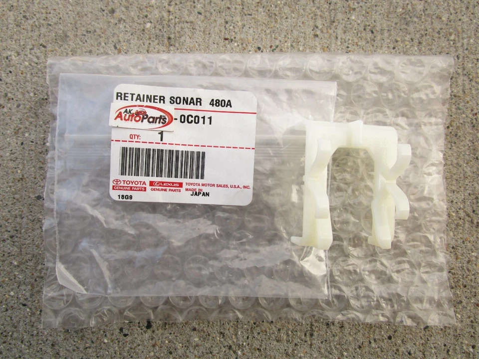 14 - 21 TOYOTA TUNDRA FRONT & REAR BUMPER PARKING SENSOR RETAINER CLIP NEW QTY 1 - Image 2 of 4