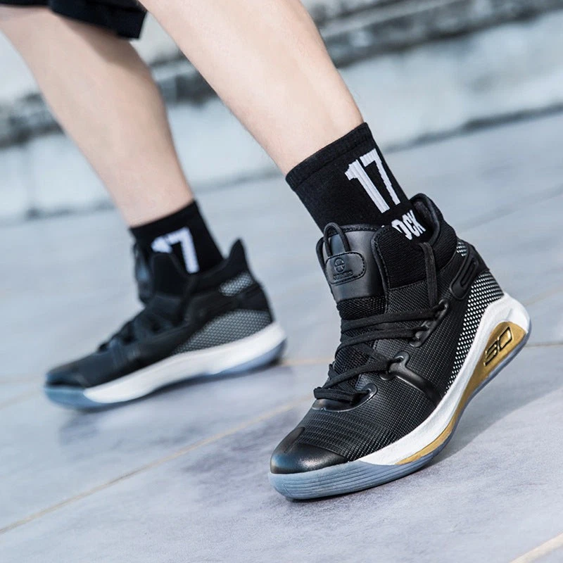 Autumn Basketball Shoes Men's Combat Cement Nail Shoes Rubber Sole Combat Boots