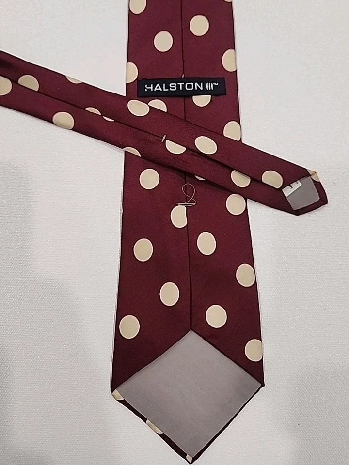 Corbata Halston III 100% Seda Italiana Hecha en EE. UU. Borgoña Lunares Foto 3 de 3