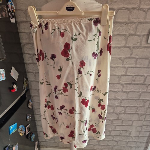 Fab New Look Light Skirt Size 14 Excellent Condition - Picture 7 of 10