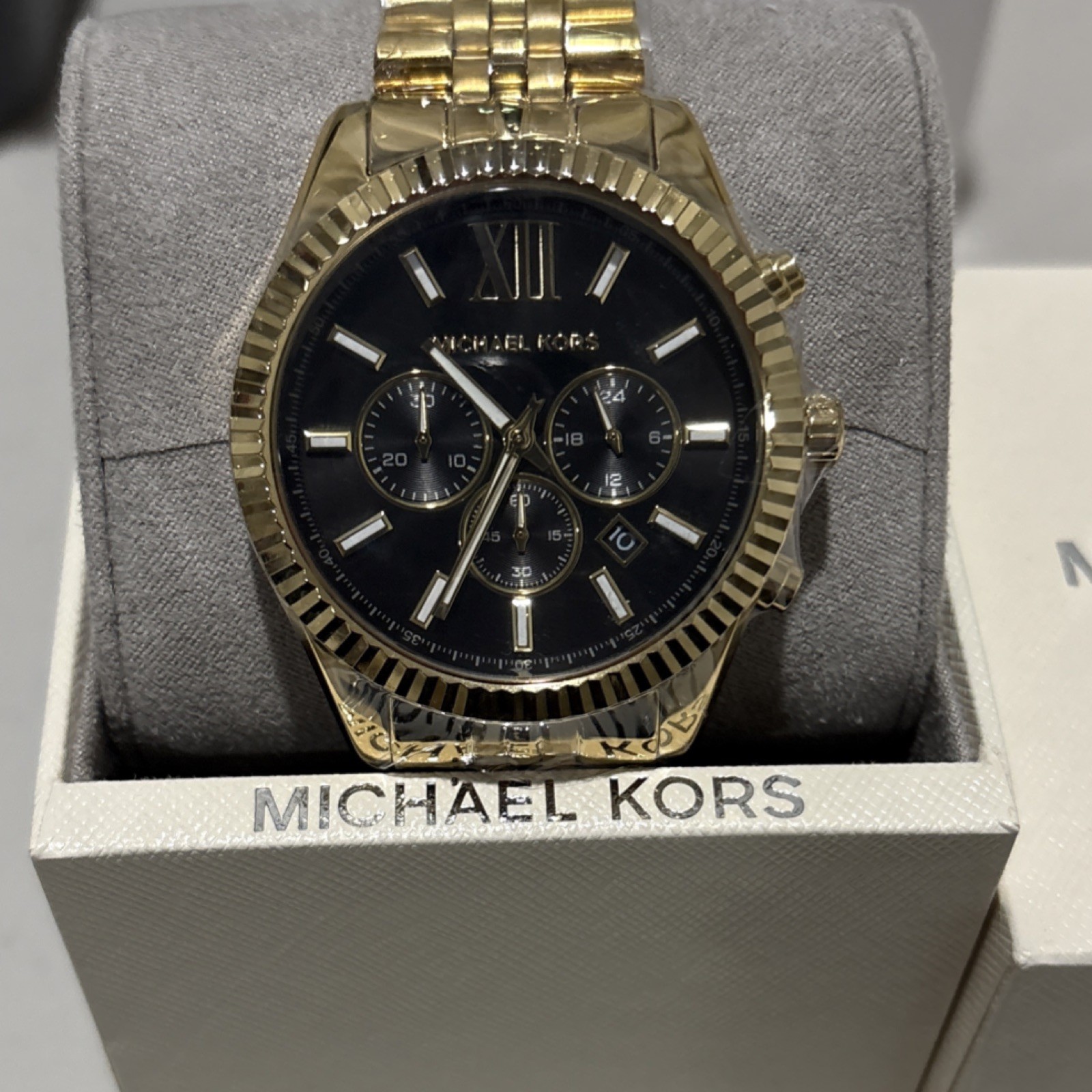 Наручные часы Michael Kors Men's Gold-Tone