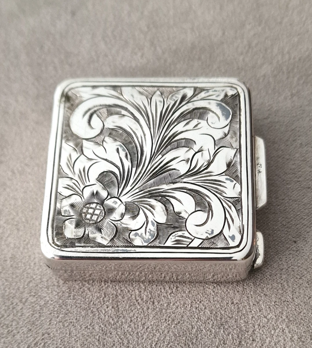 Portachiavi Portapillole Varotto & Co EL134 In Acciaio Silver Plated - Elegante E Compatto, 6,7x3,8x2 Cm, Colore Argento