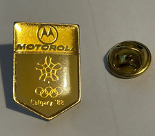 CALGARY 1988 Winter Olympics Sponsor Motorola Pin Badge. (B)