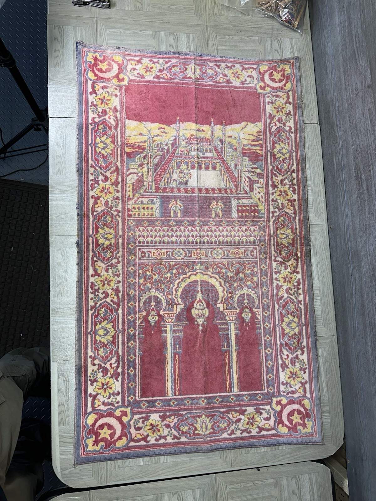 Picture 2 of 24