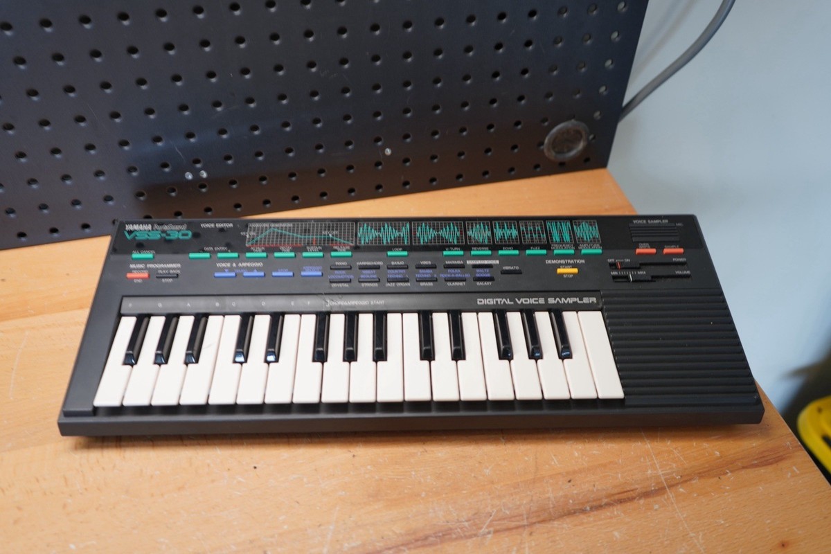 鍵盤楽器 YAMAHA VSS-30 Yamaha VSS-30 PortaSound Digital Voice Sampler Vintage