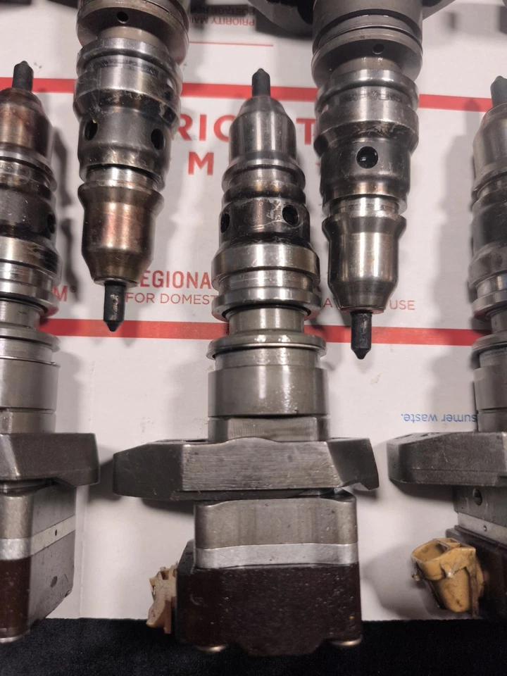 Ford 7.3 Powerstroke Injectors F250 F350 Diesel AD AE  Set of 8 CORES! - Image 3 of 4