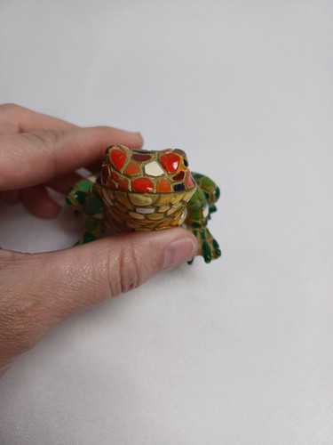 Decorative Mosaic Frog Intricately Detailed Made Out Of A Resin - Picture 7 of 7