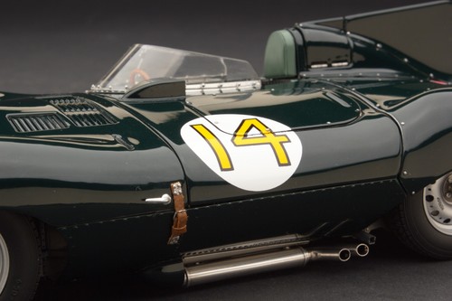 Exoto XS | 1:18 | JAGUAR WORKS TEAM | 1954 Jaguar D-Type | Le Mans | # RLG88001C - Picture 14 of 24