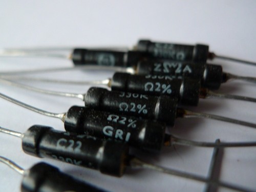 Resistor Welwyn C22 Panclimatic Carbon on Ceramic 0.5W - Picture 118 of 172