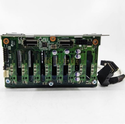 Lenovo RD830 8-bay 2.5" hard disk  expansion backplane 03X6000 - Afbeelding 1 van 3