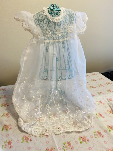 Vintage Baby, Infant Christening Baptism Gown / Outfit - Picture 3 of 8
