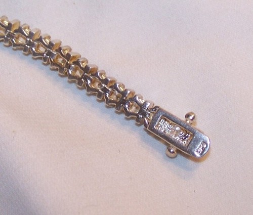 Vintage Cubic Zirconia Tennis Bracelet-Sterling Signed 925 - Picture 4 of 6