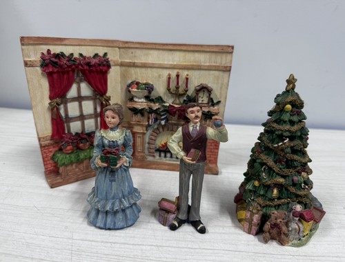 Vtg O’Well Christmas Scene 4 Piece Set Two Sided Detailed 6" Tall