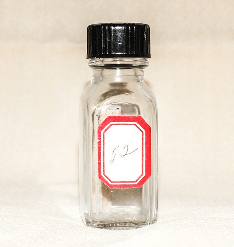 "Botella de perfume boticario decorativa vacía vintage de vidrio transparente de 2"" de alto" - Imagen 1 de 5