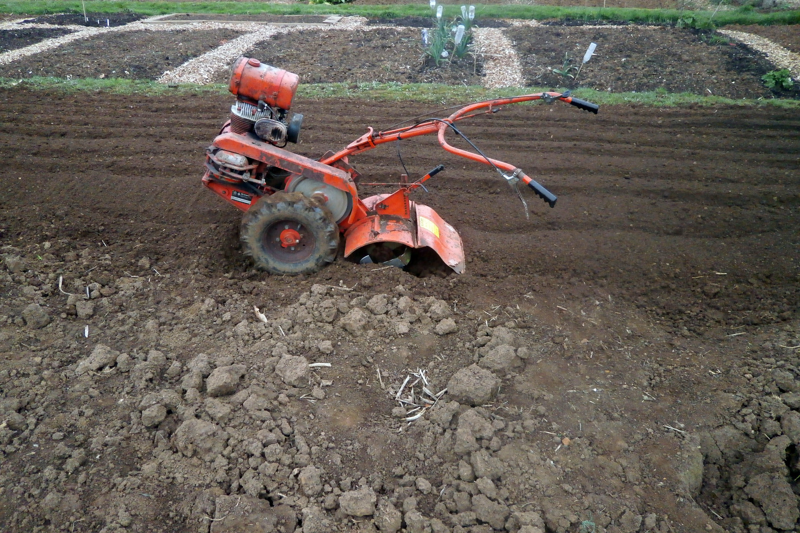Rotavator Hire With Operator. Surrounding areas Banbury  ox16 within 60 miles