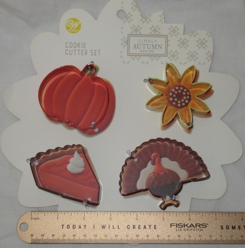 WILTON 4-Piece Cookie Cutter Set Metal SIMPLY AUTUMN BAKING Turkey Sunflower Pie - Picture 5 of 5
