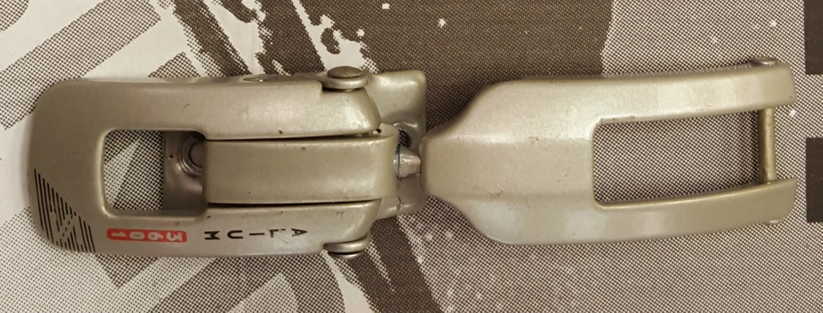 RICAMBIO SCARPONI DA SCI CLIP SALOMON ROSSIGNOL LANGE NORDICA TECNICA RICAMBIO TESTA