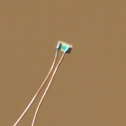 20pcs Pre-soldered micro 0.1mm Copper Wired WARM WHITE SMD Led 0402 C0402WM - Picture 3 of 8