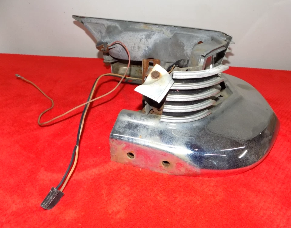 Cadillac Caddy DeVille 1964 LH parachoques delantero esquina luz de marcador Foto 3 de 4