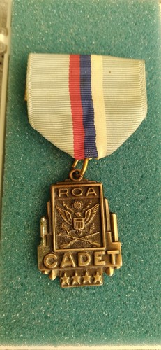 US NATIONAL DEFENSE MEDAL & ROTC ROA CADET FOUR STAR MEDALS - Picture 3 of 7
