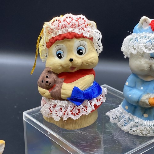 Vintage Lot of 5 Jasco Anthropomorphic Cats Bears Bell Ornaments - Picture 6 of 11