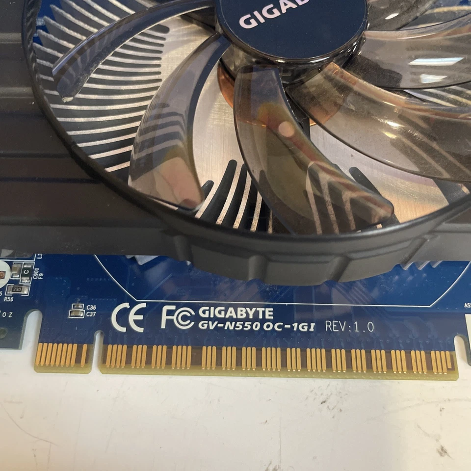 Gigabyte Nvidia GeForce GTX 550 OC GV-N550OC-1GI 1GB graphics card GPU - Image 3 of 4