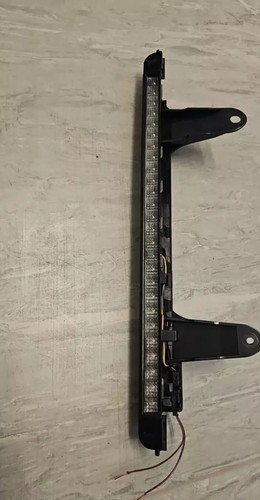 2005 Audi A2 TDI HINTEN HOHE BREMSLEUCHTE 8Z0945097 IN EINEM FUNKTIONIERENDEN - Bild 3 von 5