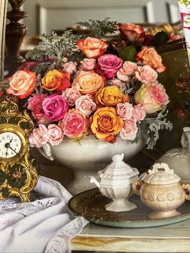 Victoria Classics Flowers & Gardens Magazine A Celebration Of Seasonal Blooms - Picture 3 of 4