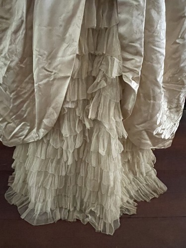 Antique 1890’s Silk Damask Bustle Ball Gown Authentic Costume - Picture 6 of 22