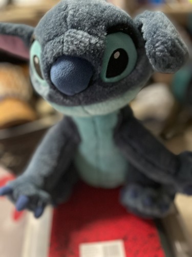 Disney Store Exclusive Stitch Plüsch - Bild 1 von 3