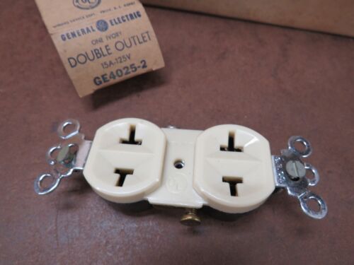 VTG NOS 5 GE4025-2 General Electric GE Duplex Receptacles Outlet Ivory Bakelite - Picture 2 of 5