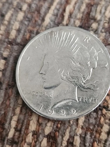 1922 -P Peace Dollar UNC Extra Fine