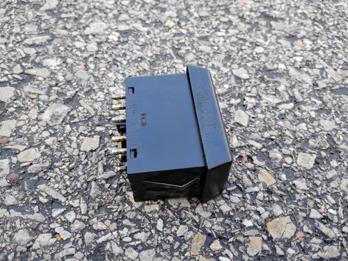 Mercedes Hazard Switch C107 R107 W108 W109 W114 W115 W116 - 1975 Mercedes 300D - Picture 10 of 10