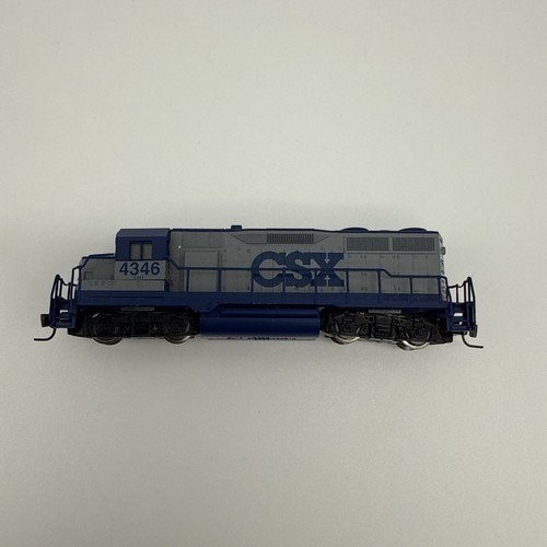 Micro-Trains - Z Scale Loco- Diesel - GP-35 - CSX Transportation (CSXT) # 4346 - Picture 4 of 9