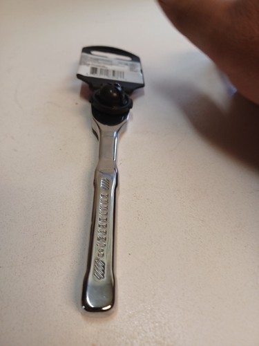 Craftsman CMMT86721 1/4” 72-Tooth Low Profile Ratchet - Picture 3 of 5