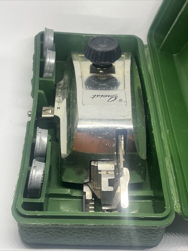 Vintage Greist Mfg. Co. USA Automatic Buttonhole Buttonholer Singer Green Case - Bild 3 von 19
