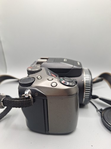 Fujifilm FinePix S602Z Zoomkamera, funktionstüchtig, guter Zustand.  - Bild 4 von 13