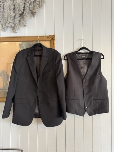 Oxford Suit - Picture 2 of 10