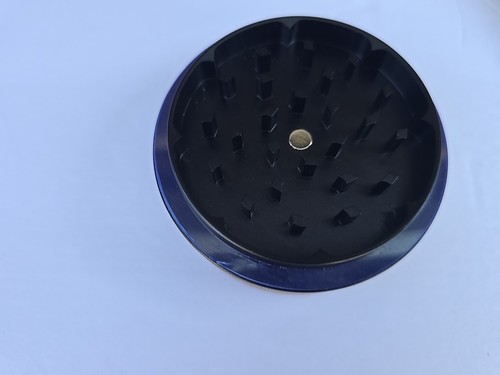 2-Piece Grinder, 3" Walnut, Aluminum Grinder Ongrok 48 Diamond Teeth Fine Grind - Picture 7 of 8