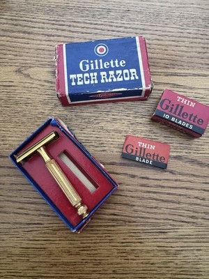 Vtg.  50s Gillette Tech USA Razor  In Original Box With 1 Blade and Blade Box